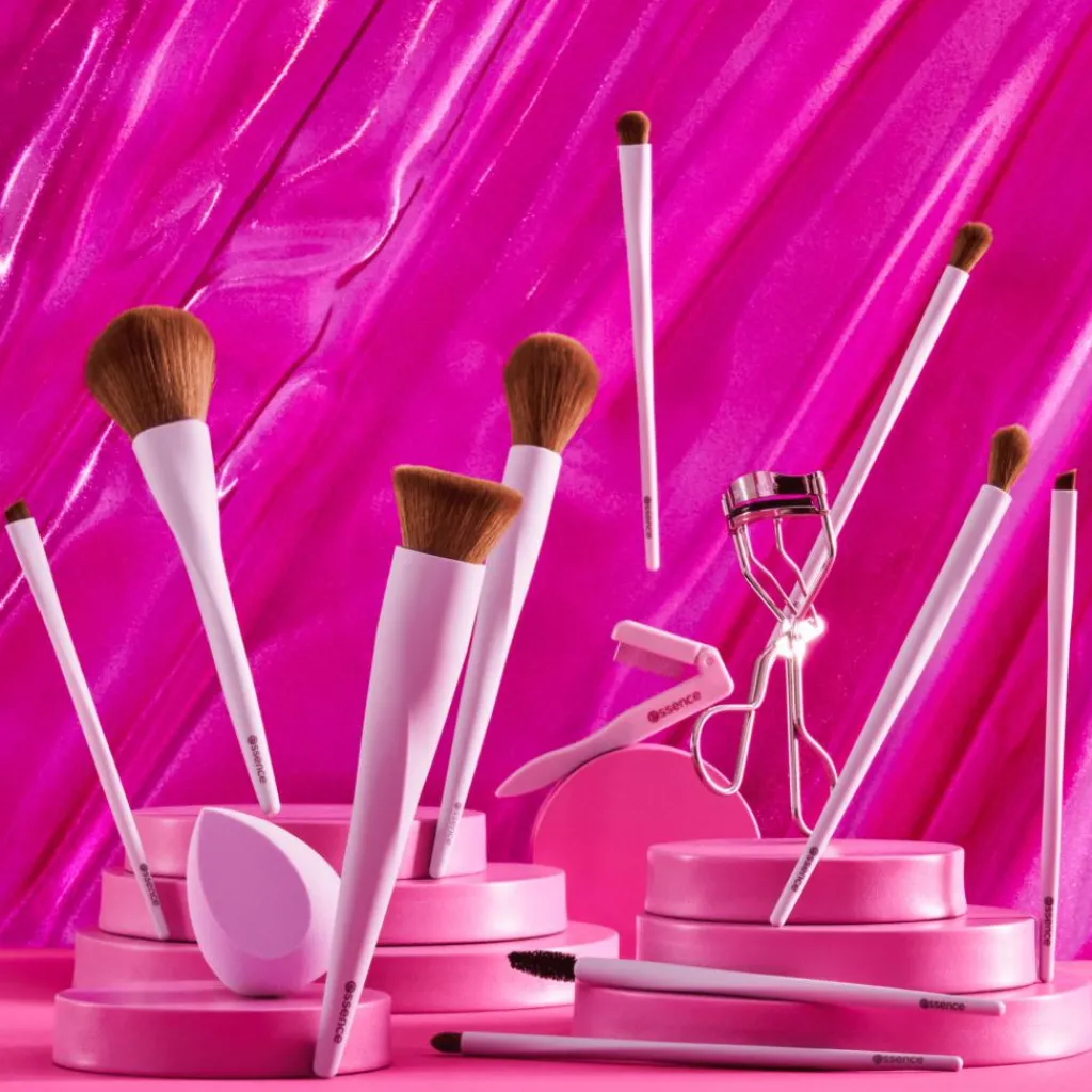 Essence Blush & Highlighter Brush< Blush- & Bronzerbørster