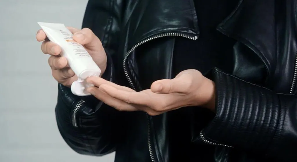 Kiehl’s Solcreme>Dermatologist Solutions UV Defense