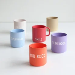 Design Letters Favorit Kop med Hank Smile<Børn Service|Køkken & Bord