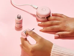 Le mini macaron Negletilbehør|Gelénegle><noscript><img width=