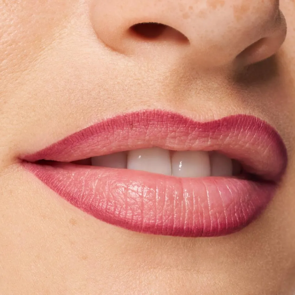 Essence 8H Matte Comfort Lipliner< Lipliner