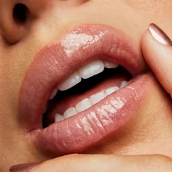 MAC Lipglass< Lipgloss