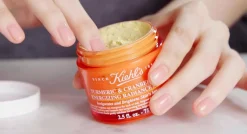 Kiehl’s Masker<Turmeric & Cranberry Seed Energizing Radiance Mask